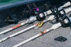 Abu Garcia Veritas Winch Baitcasting Rod 18 Abu Garcia Veritas Winch Baitcasting Rod -Danshui Fishing Shop ABU CASTING ROD VERITAS PLX WINCH LIFESTYLE 2020 001
